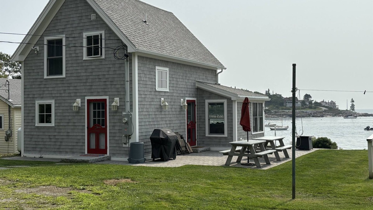 Chamberlain Cottage | Stunning Open Ocean View in Chamberlain