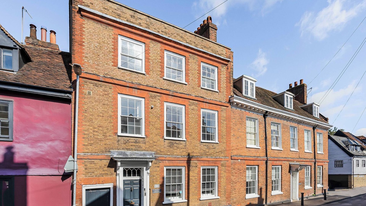 Hertingfordbury Bed & Breakfast | Stunning period townhouse in the heart of Hertford close to London