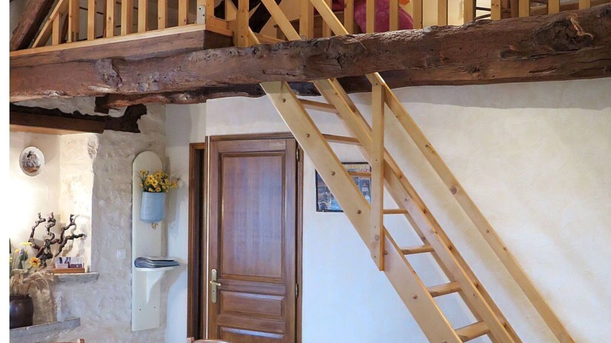 Lalbenque Villa | Stunning private villa for 4 people with TV, terrace and pets allowed