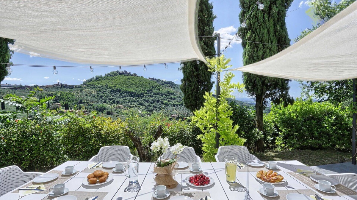 Margine Coperta-Traversagna Villa | Stunning private villa for 12 guests with A/C, private pool, WIFI