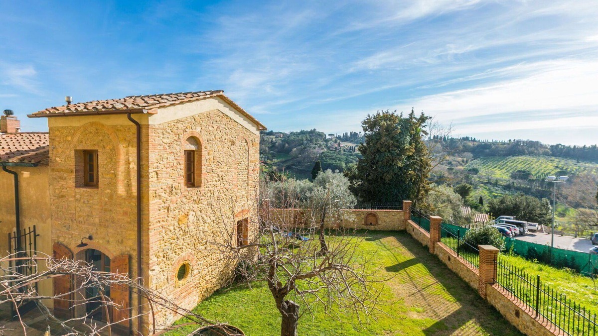 Montescudaio House | Stunning private villa for 3 guests with A/C, WIFI, patio and panoramic view
