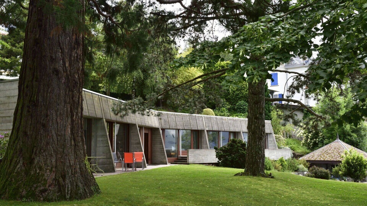 Montreux Villa | Stunning private villa for 7 people with WIFI, TV, terrace and pets allowed