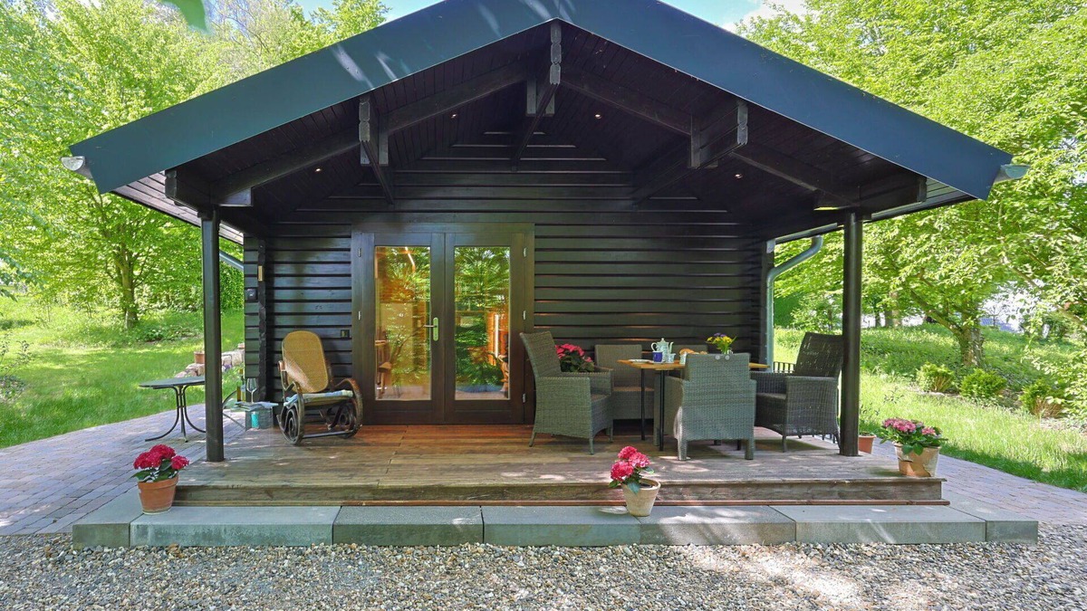 Bad Arolsen House | Stunning private villa for 4 guests with WIFI, TV and terrace