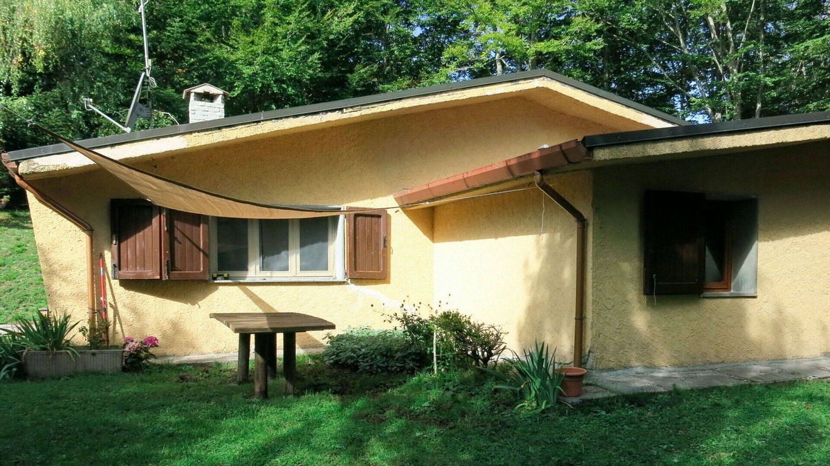 San Romano in Garfagnana House | Stunning private villa for 6 guests with WIFI, TV, patio and pets allowed
