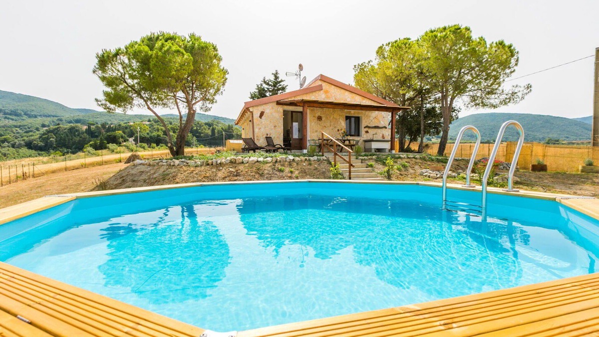 Santa Luce House | Stunning private villa with private pool, WIFI, A/C, TV, terrace, pets allowed and panoramic view
