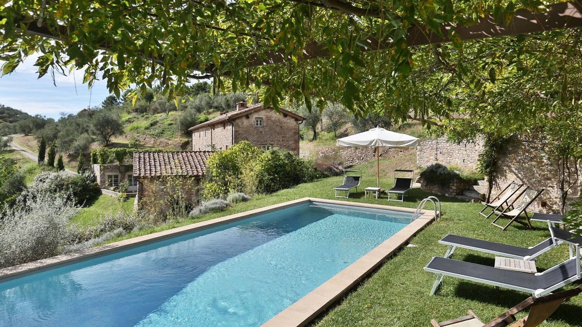 Vorno Villa | Stunning private villa with WIFI, A/C, private pool, TV, terrace and panoramic view, close to Lu.