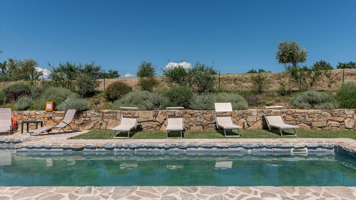 Manciano Villa | Stunning private villa with private pool, WIFI, TV, patio, pets allowed and panoramic view