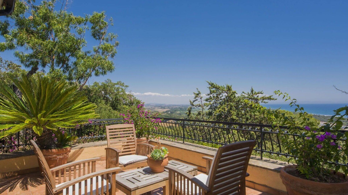 Ansedonia Villa | Stunning private villa for 11 people with WIFI, TV, terrace and pets allowed
