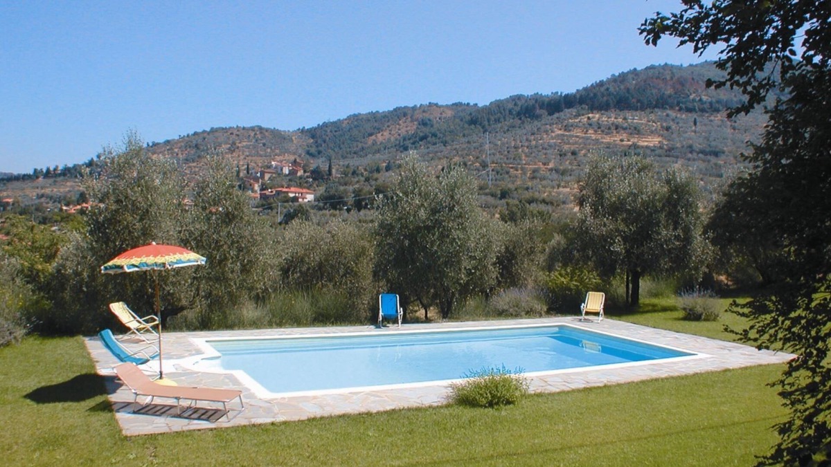Puliciano Villa | Stunning private villa for 6 people with private pool, WIFI and TV