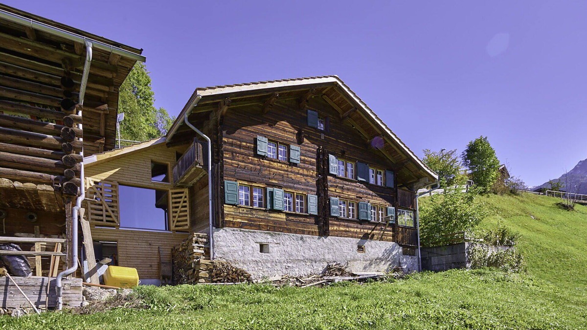 Saas im Prattigau House | Stunning private villa for 8 guests with WIFI, TV, patio and panoramic view