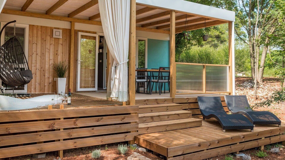 Rebici House | Stunning private villa for 4 people with WIFI, A/C, TV, terrace and pets allowed