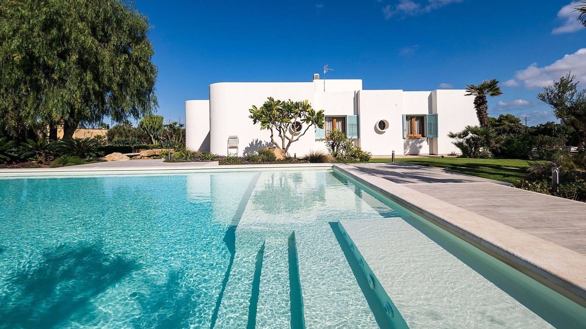 Nubia Villa | Stunning private villa for 14 guests with private pool, A/C, WIFI, TV, patio and panoramic view