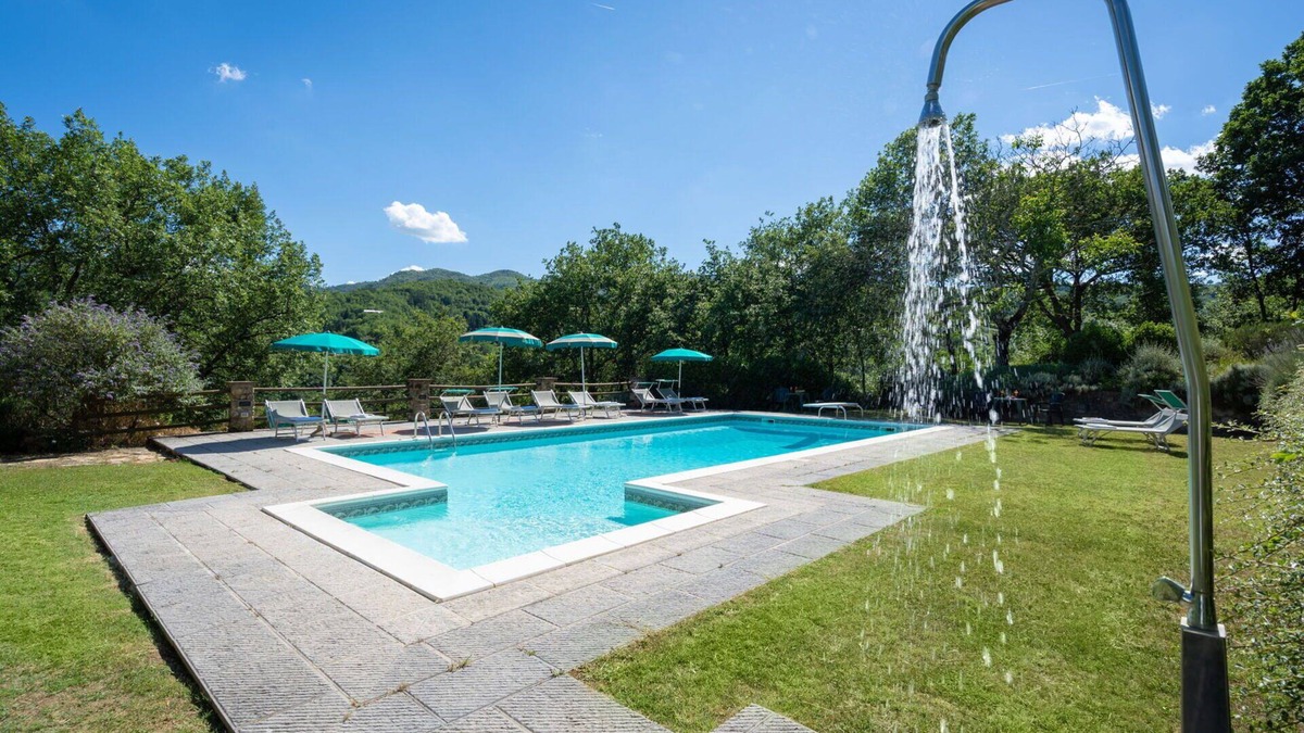 Vicchio Villa | Stunning private villa with WIFI, private pool, TV, patio, pets allowed and panoramic view