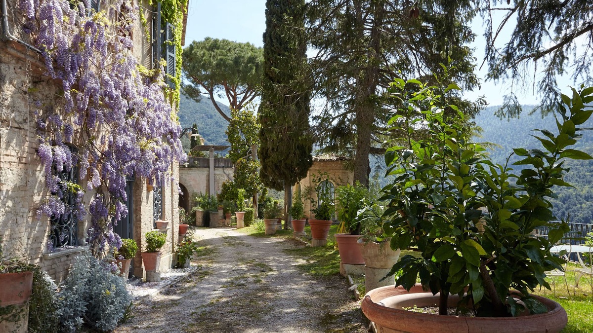 Roccantica House | Stunning Property In A Private XVII Century Borgo with Pool and Pool-House.