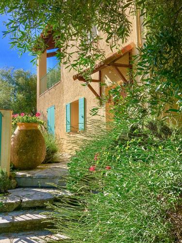 Montauroux House | Stunning Provencal 3BD Villa in Montauroux