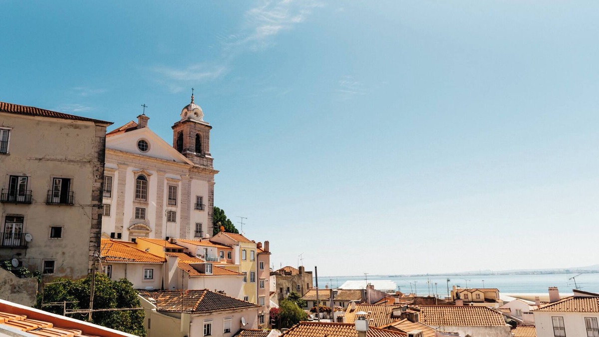 Santo Estevao Apartment | Stunning river view Portuguese Soul Large Terrace in Alfama, sleeps 19