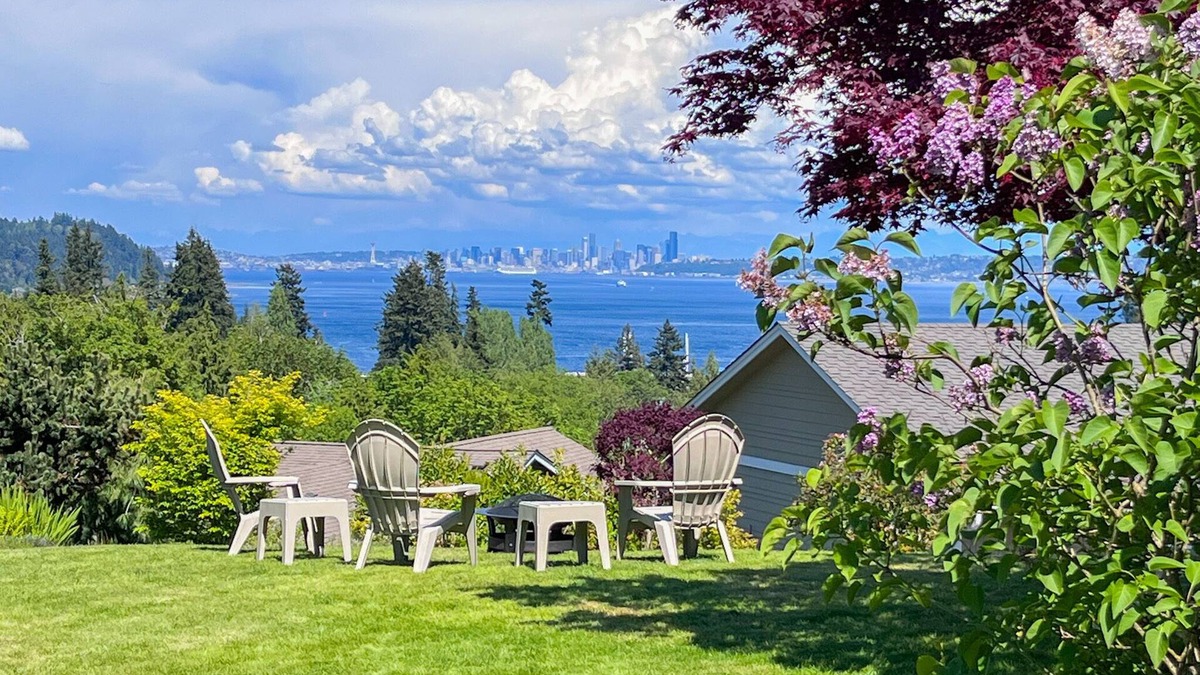 Manchester House | Stunning Royal View House
