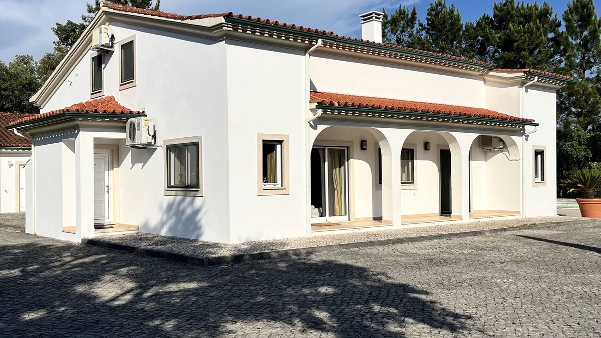 Penela House | Stunning Rural Location Offering Peaceful Relaxation