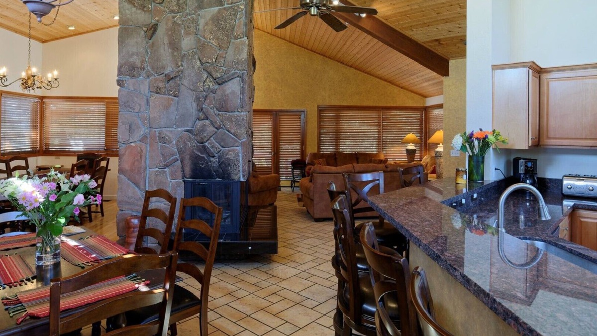 West Sedona House | Stunning, Secluded 5 bedroom/3.5 bath Sedona Retreat!