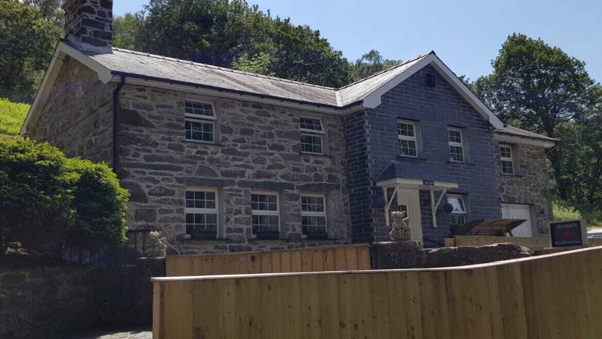 Gellilydan Cottage | Stunning Self-Catering Property on the Edge of the Snowdonia National Park