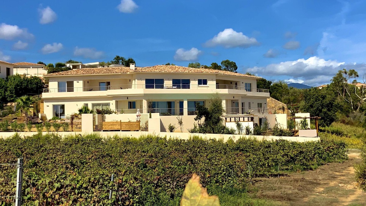 Sari-Solenzara Villa | Stunning, spacious, modern villa. Breathtaking sea and vineyard view.