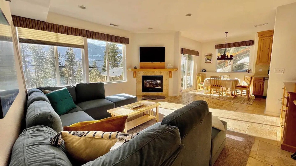 Truckee House | Stunning Tahoe Home with Views of Donner Lake Walk to Lake Dog OK