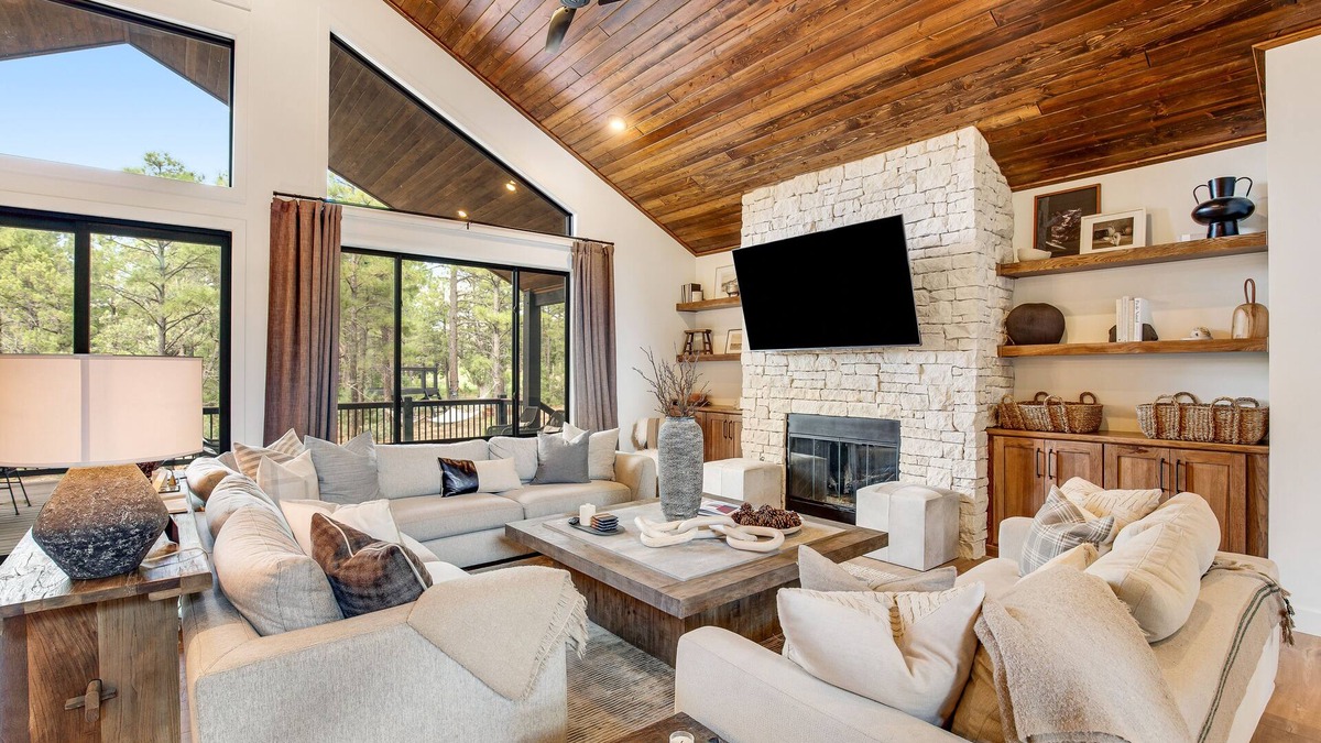 Torreon House | Stunning Torreon home with expansive deck, grill, fireplace, & AC