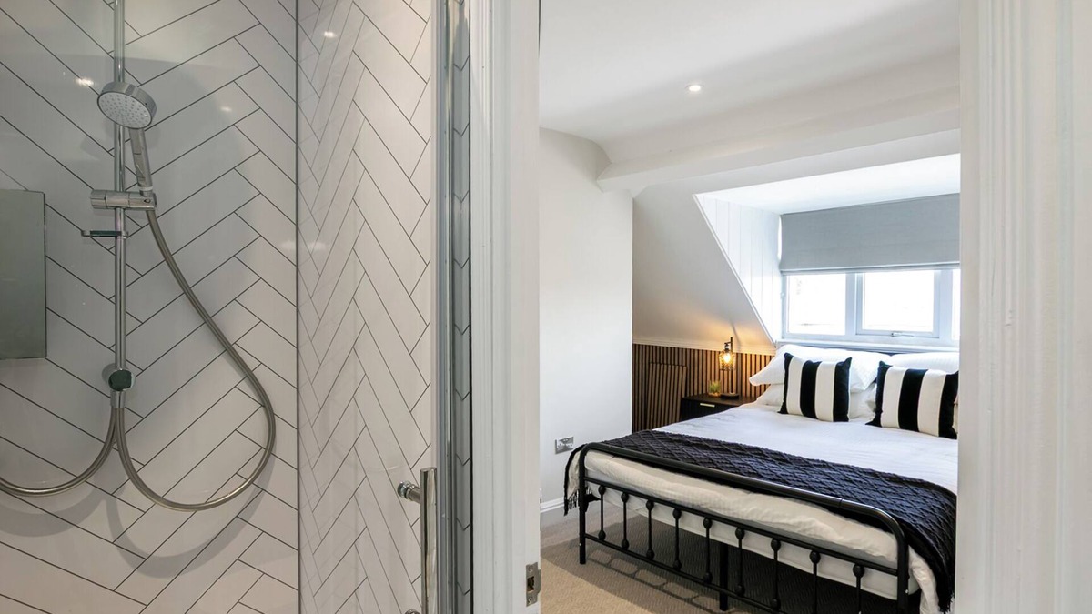Cirencester House | Stunning Townhouse in Cirencester