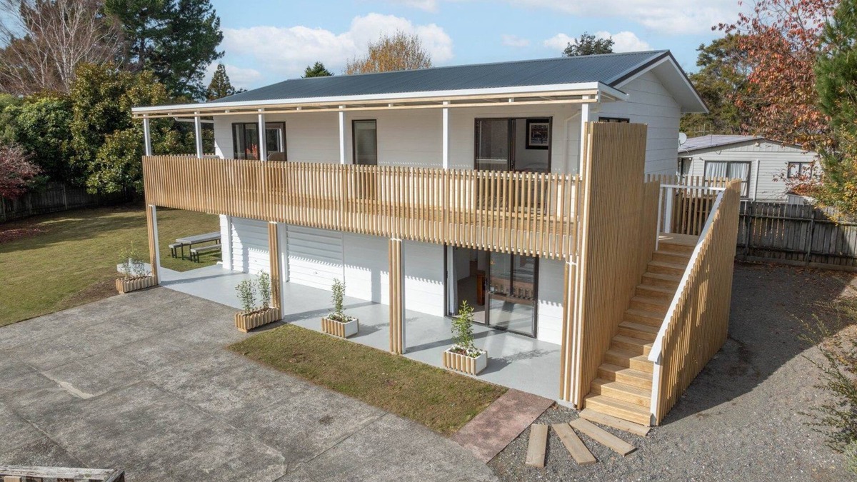 Turangi House | Stunning Turangi Home - Mt Ruapehu + Tongariro