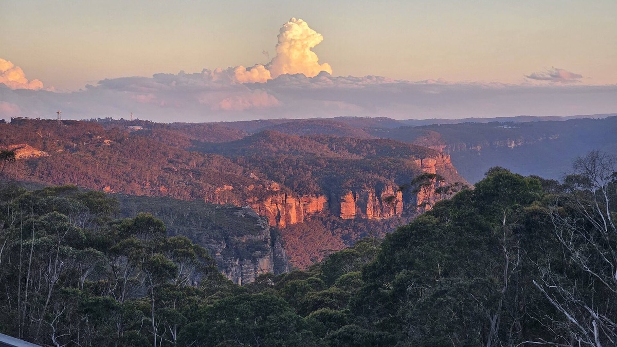Mount Victoria House | STUNNING VIEWS, 6 bedrooms, 12 people, fireplace, early check-in, late check-out