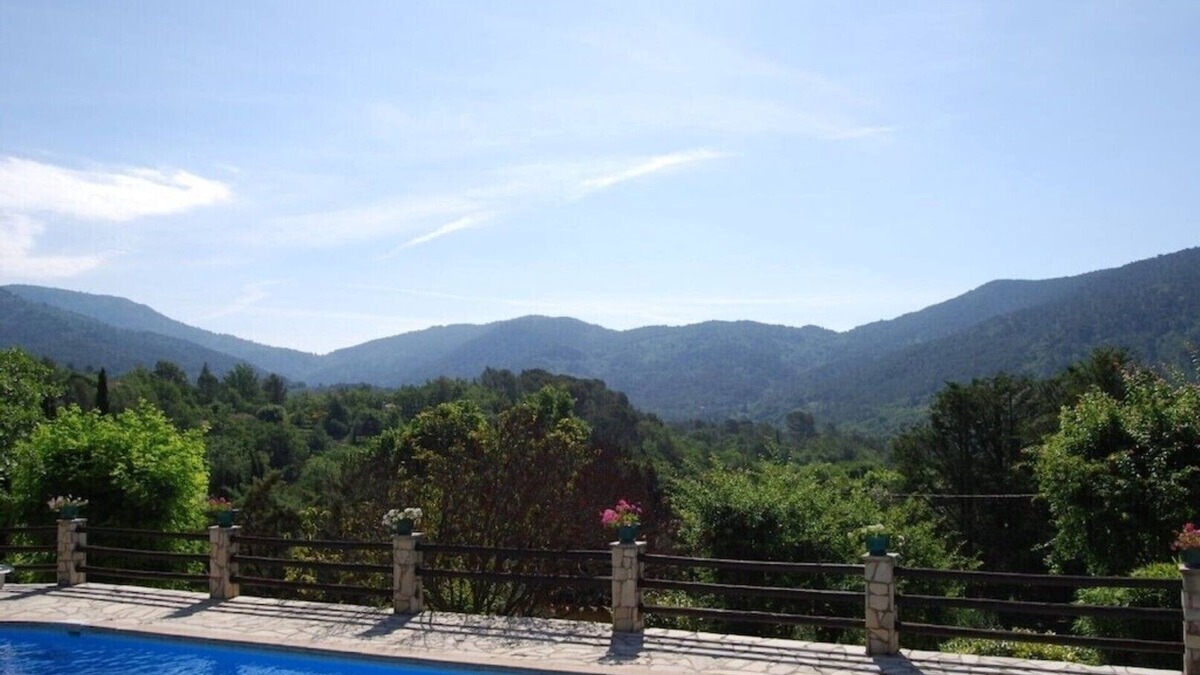 Bargemon House | Stunning views & grounds, tennis, large heated pool, boules, olives, dream house