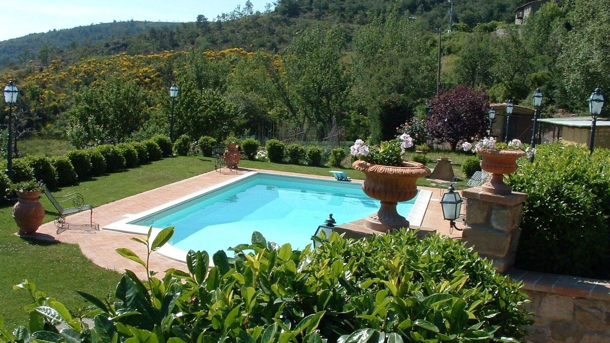 Cortona Villa | Stunning villa for 6 people with WIFI, pool, TV and panoramic view