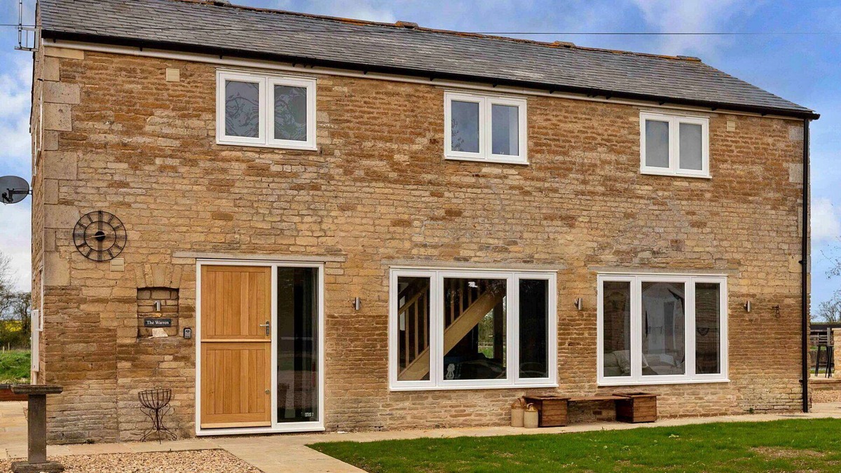 Thurlby House | Stunning villa for 6 people with WIFI and pets allowed