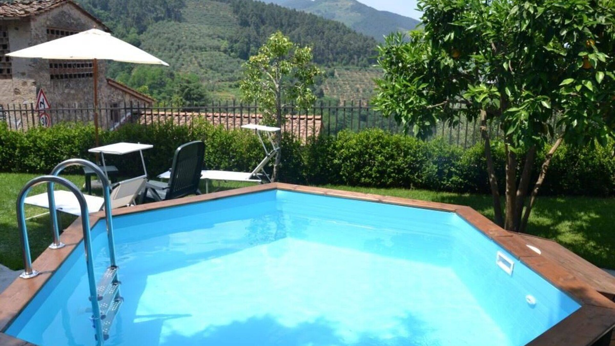 Castelvecchio Villa | Stunning villa with private pool, WIFI, A/C, TV, terrace and panoramic view, close to Lucca