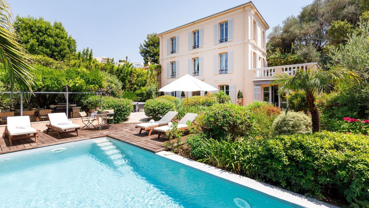 Juan-les-Pins Villa | Stunning villa with private pool at walking distance from beach Juan les Pins