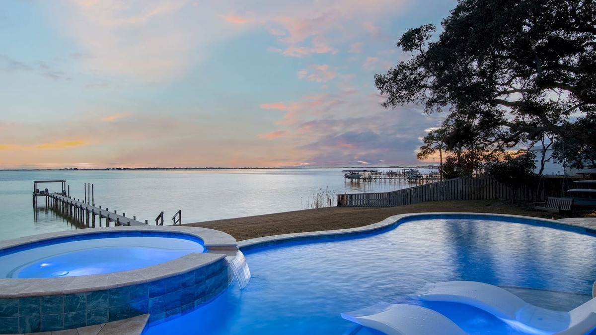 Wynnehaven Beach House | Stunning Waterfront Villa w/Htd Pool/Spa/Beach/Dock/kayaks/Game Rm!