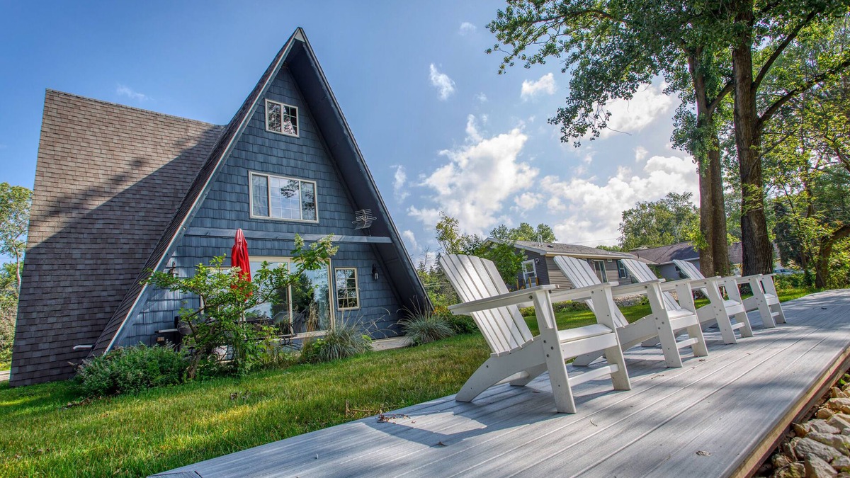 Sturgeon Bay Cottage | Sturgeon Bay waterfront A-Frame with a dock and fire pit