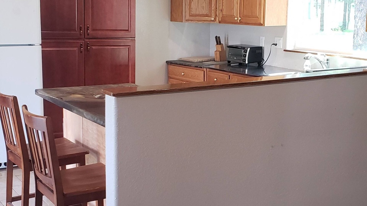Roubaix Cabin | Sturgis rally rental available Cozy 1-bedroom 1 bath cabin in Nemo