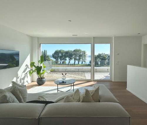 Ermatingen House | Stylisches Ferienhaus bis 6 Gäste mit einzigartigem Seepanorama