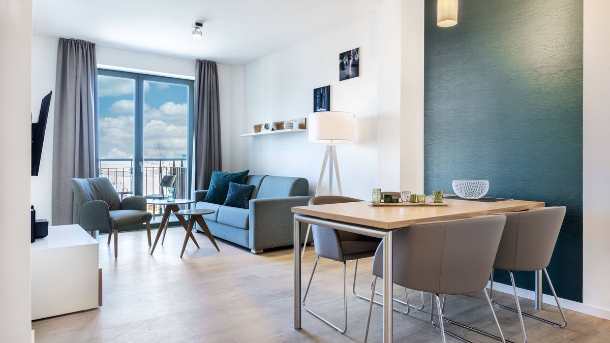 Wismar Apartment | Stylisches Hafenapartment mit Balkon, Wlan, Saunanutzung und Tollem Hafenblick