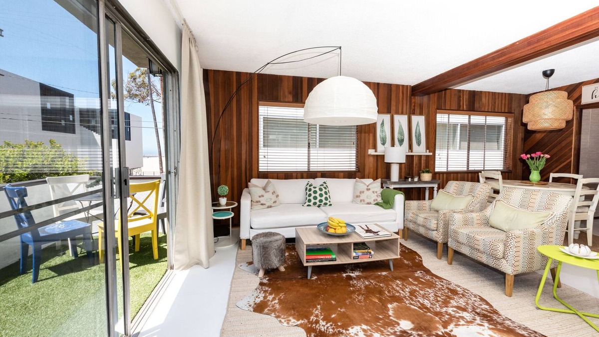 Silver Strand Apartment | Stylish 1-bedroom, Just Steps to Beach in Marina del Rey Peninsula