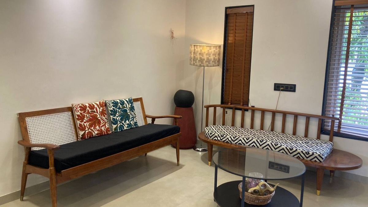 Pune Apartment | Stylish 2BHK Retreat, Perfect for Families.