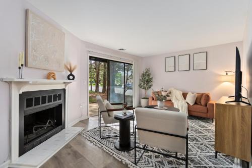 Charlotte Apartment | Stylish 2BR Condo near Uptown and NoDa