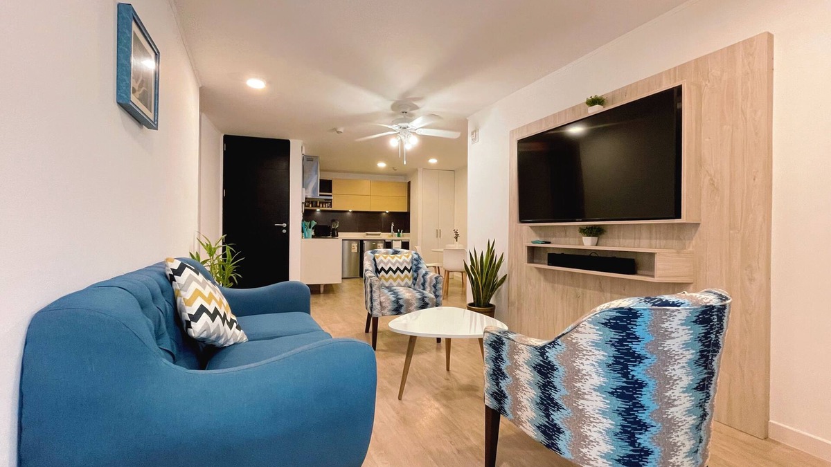 Leuro Apartment | Stylish 2BR for 04 guests in Central Miraflores