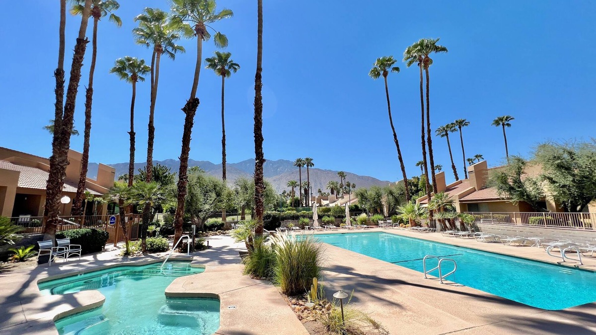 Araby Condo | Stylish 2BR+Office, Big Pool, Pickleball and more