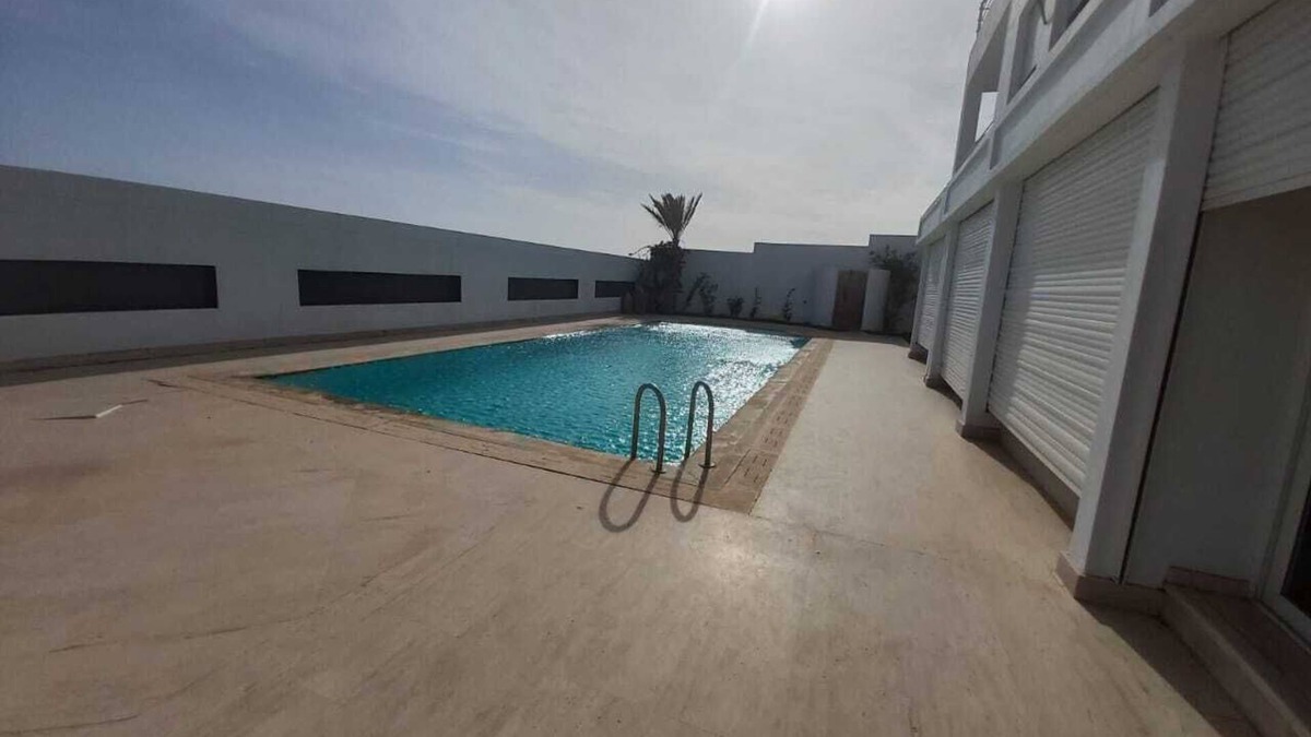 Cite Charaf Villa | Stylish 6 BRs Villa with pool H62050