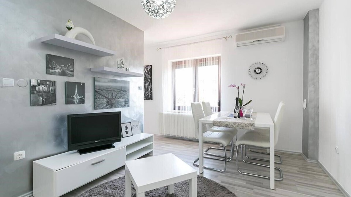 Vrsar Apartment | Stylish and modern apartment Maria-Leni in Vrsar
