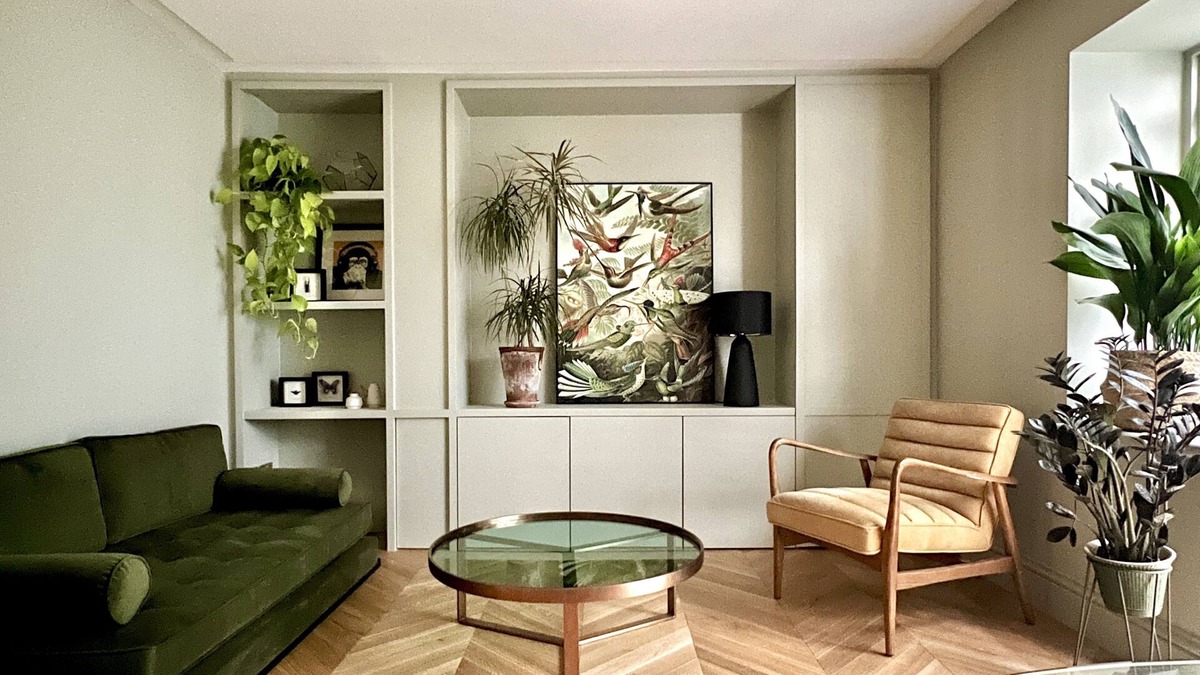 Campden Apartment | Stylish apartment minutes away from Hyde Park and Notting Hill Gate Station.