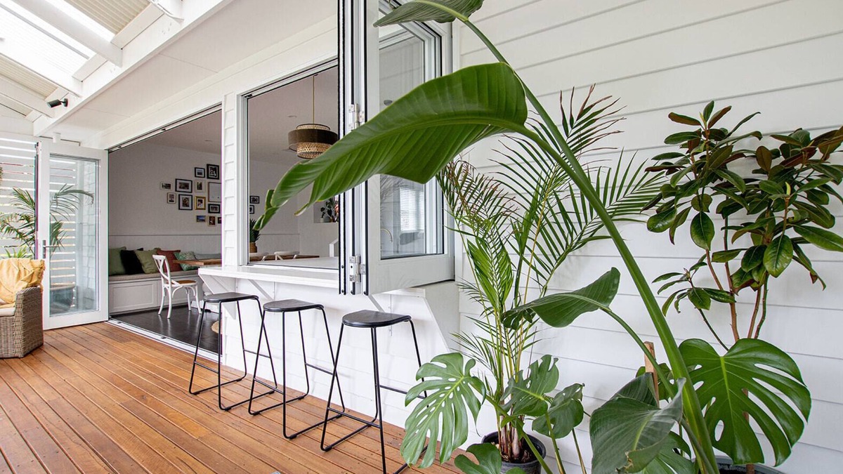 Colonel Light Gardens House | Stylish Bungalow - Perfect for families or couples - Pet Friendly