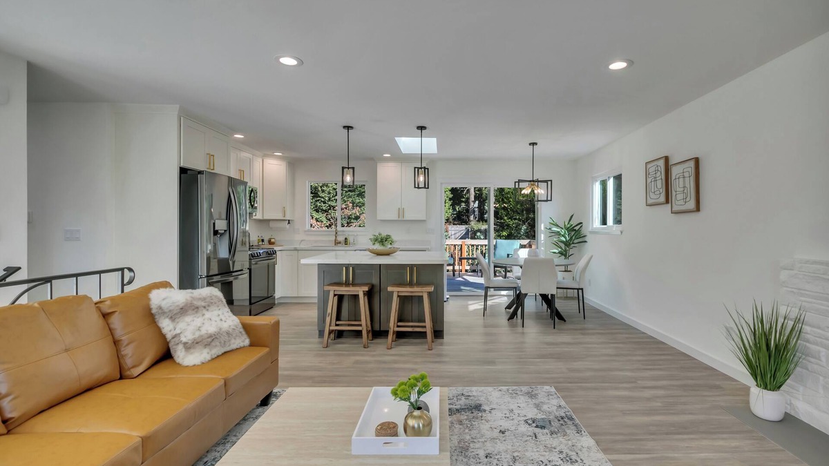 Newport House | Stylish Bellevue Retreat